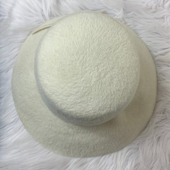 Atelier Spezial Damenhute Vaith Wertheim Cloche Hat Ivory Bow Accent - Picture 12 of 12